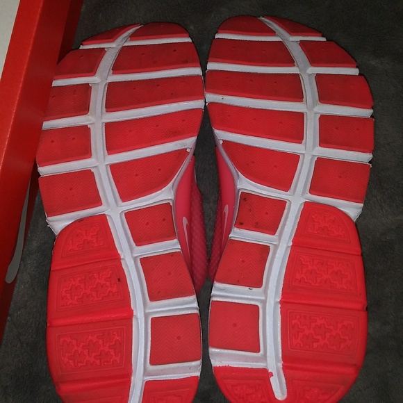 Nike Sock Darts - Picture 3 of 6